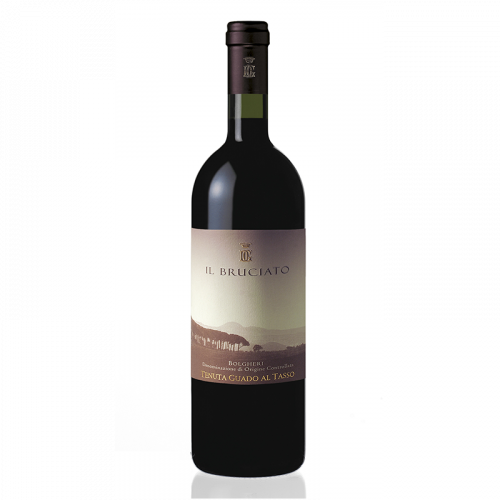 vin rouge d'Italie t plus particulièrement Bolgheri, avec une étiquette brune qui représente les coteaux de la région.